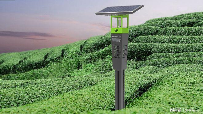 太阳能杀虫灯是由托普云农研发生产的,也是一种新型的植保仪器,该产品